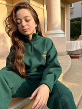 Load image into Gallery viewer, CAMPUS QUARTER -ZIP SET IN GREEN
